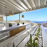 Coastal Retreat With Wellness