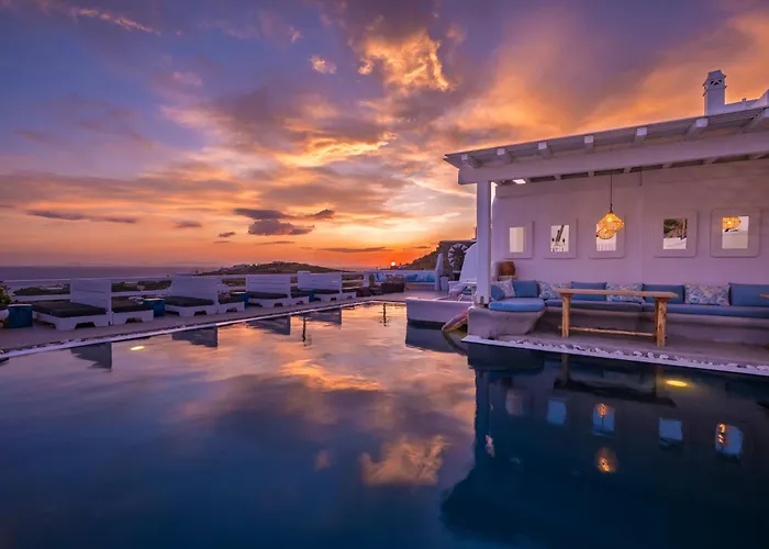 Flaskos Luxury Suites