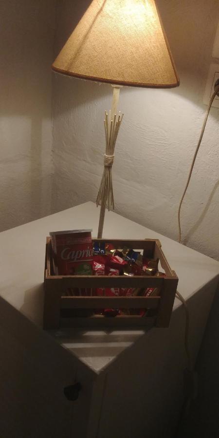 Pequena Casa Cerca De Mikonos Ciudad *