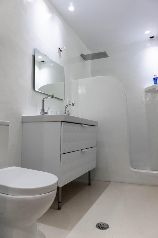 Ester - Heated Pool & Jacuzzi, Tennis Court, Sauna Villa