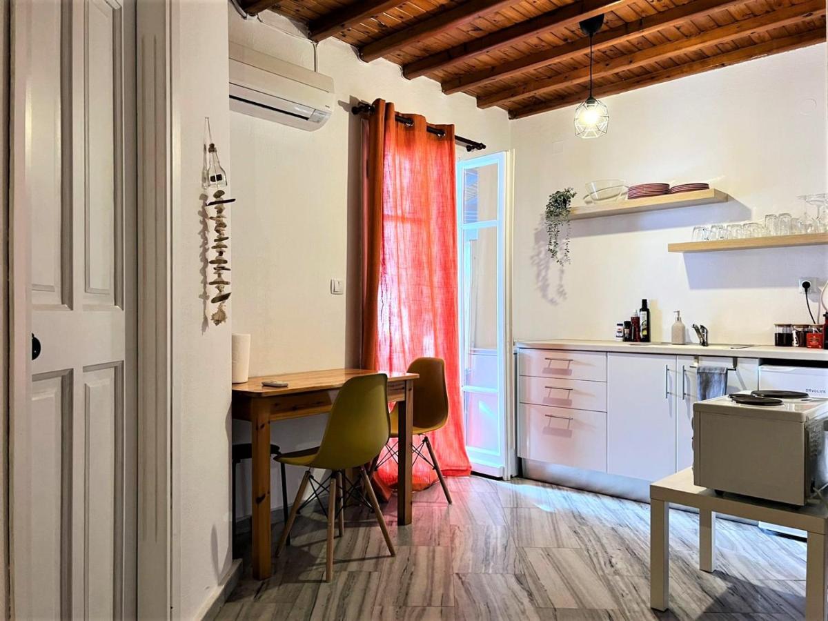 Beachside Ornos Area Apartamento