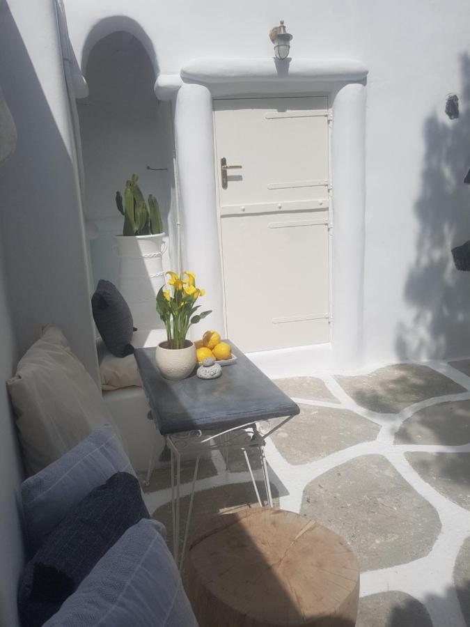 Vakantiehuis Vrissi House Garden Drafaki