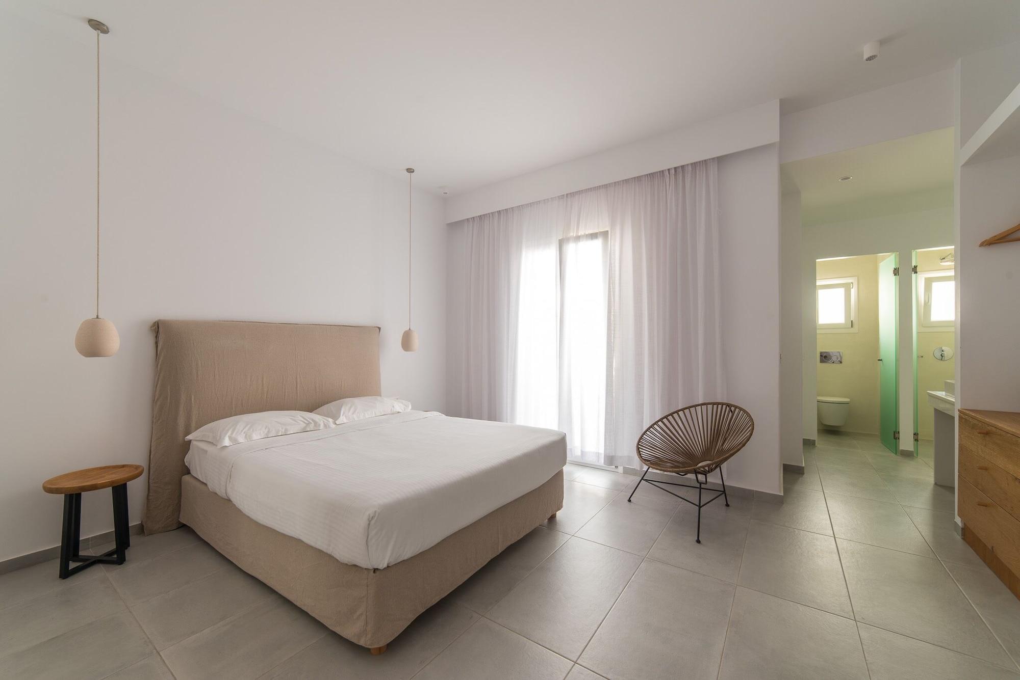 Vienoula's Garden Hotel 4*