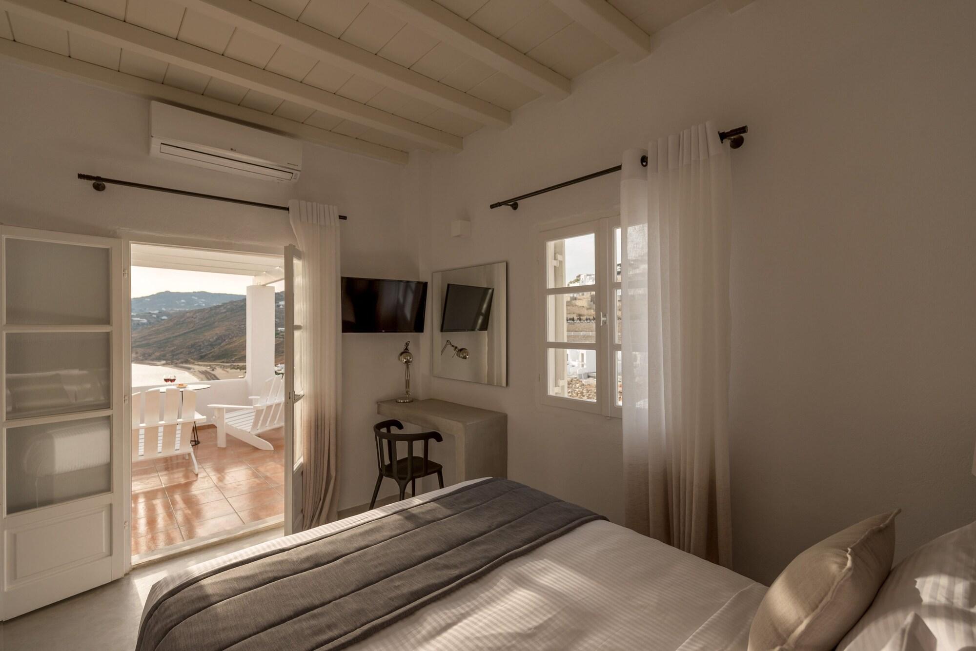 Cova Mykonos Aparthotel 4*