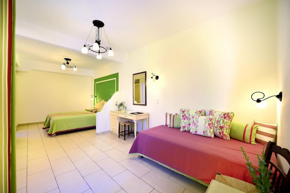 Pelican Town Hotel