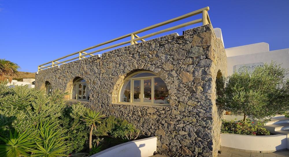 Pelican Town 2* Mykonos Town