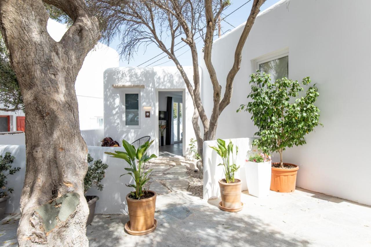 Mytheo * Mykonos Town