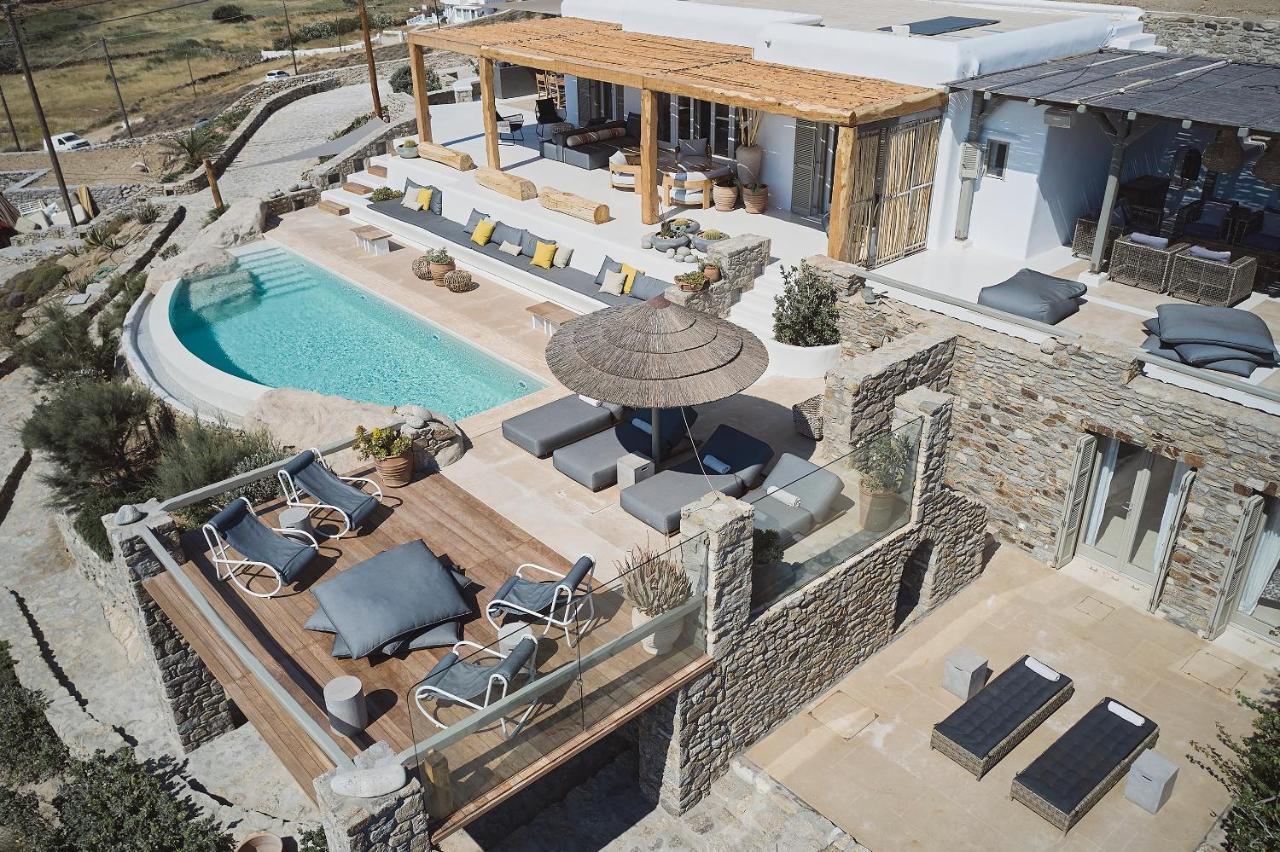 Barbarossa - Elegant Beachfront Retreat With Heated Pool & Outdoor Gym Villa