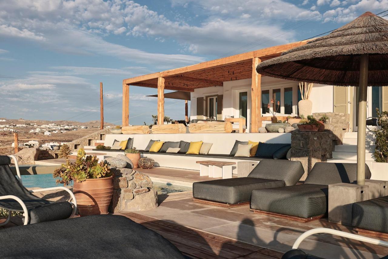 Barbarossa - Elegant Beachfront Retreat With Heated Pool & Outdoor Gym *