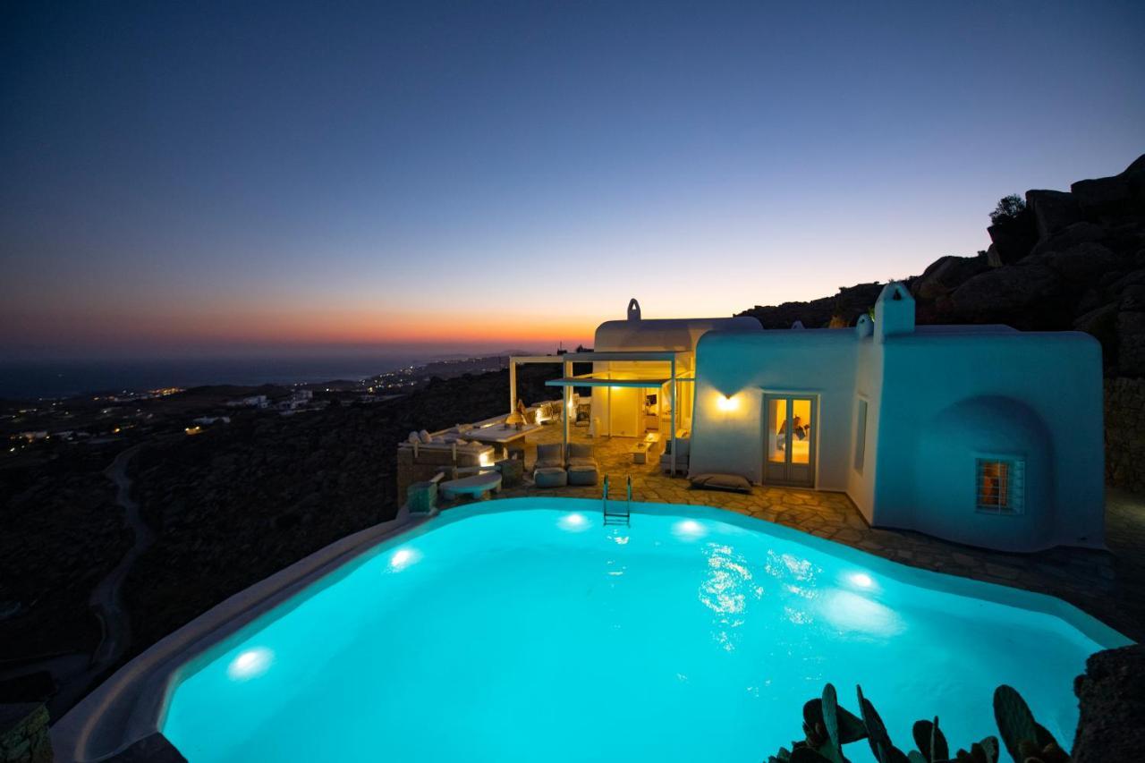 Mykonos Teatro And * Plintri