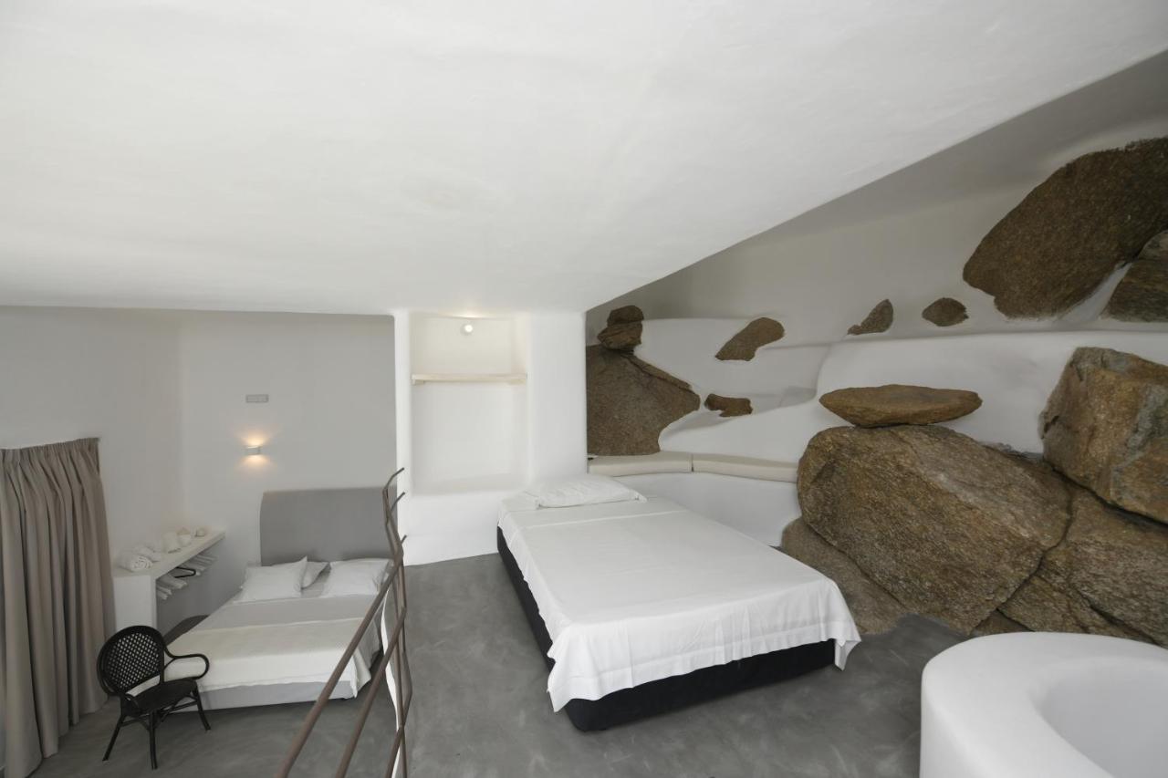 Mykonos Teatro And Aparthotel Plintri