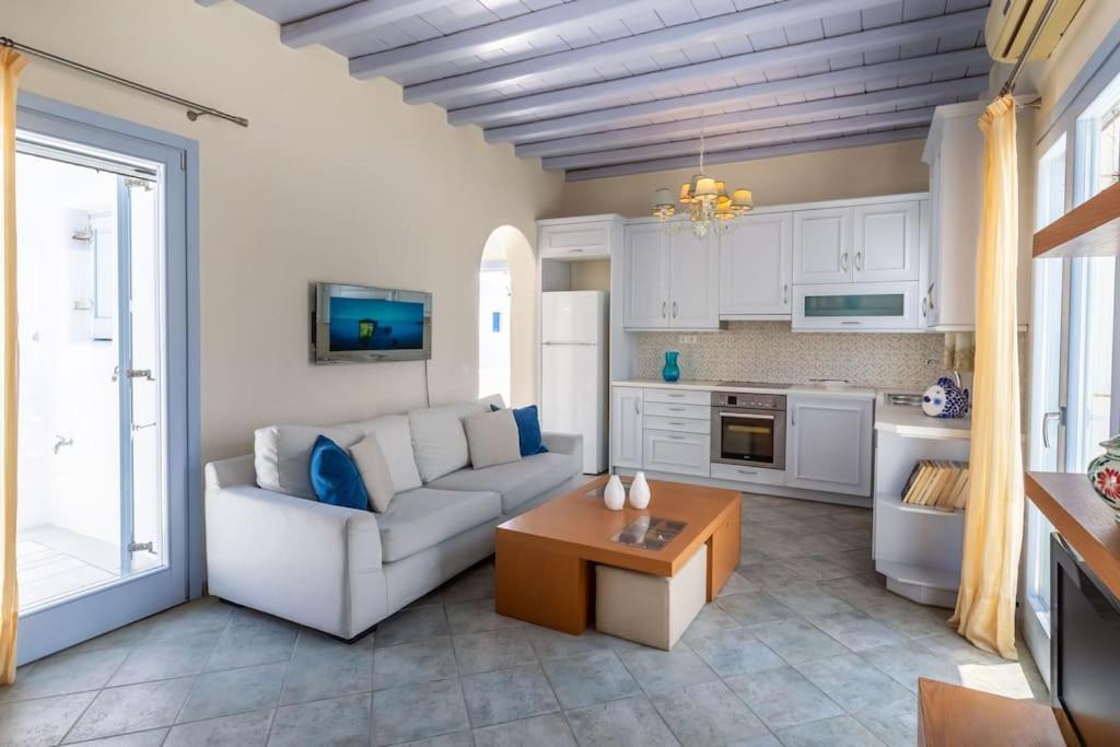 'nepheli' Mykonean Holiday home Ornos (Mykonos)