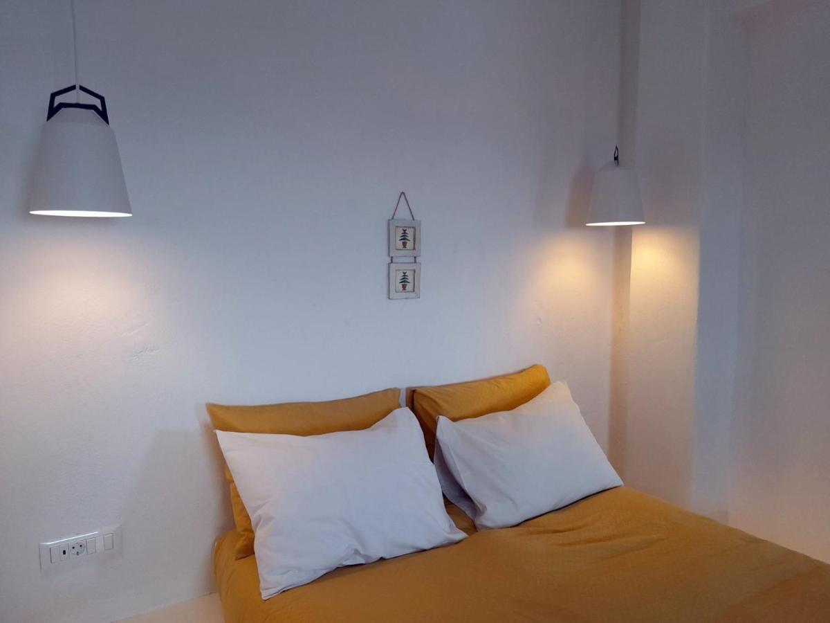Sunny New Port Mykonos Guest house Tourlos