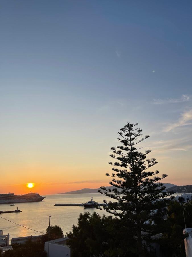 Rania Sea View 3*
