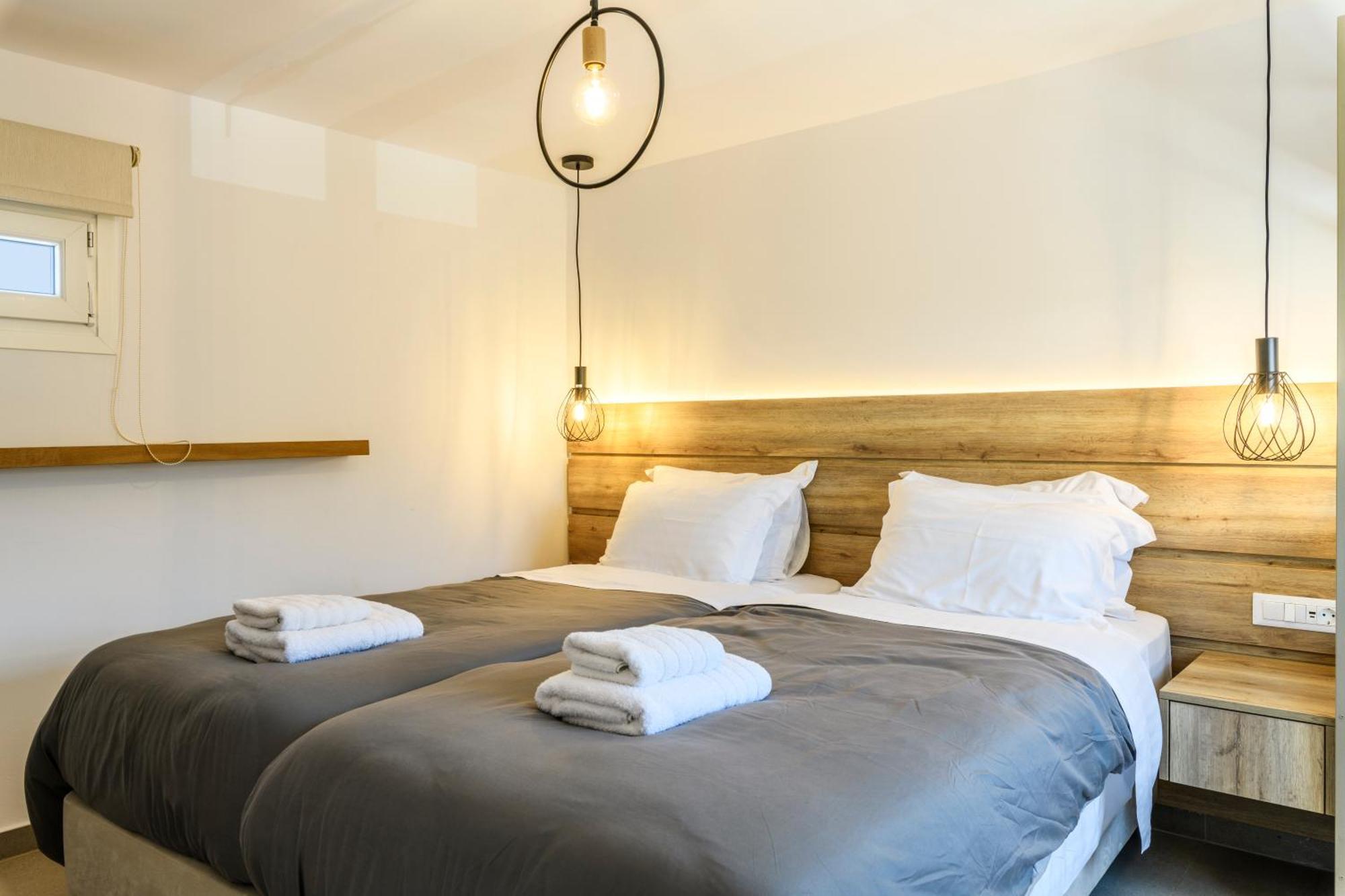 Sea Rock & Sky Private Mykonos Aparthotel Merchia Beach
