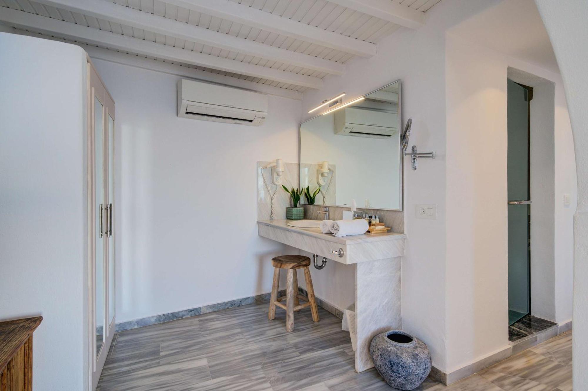 Madalena Hotel