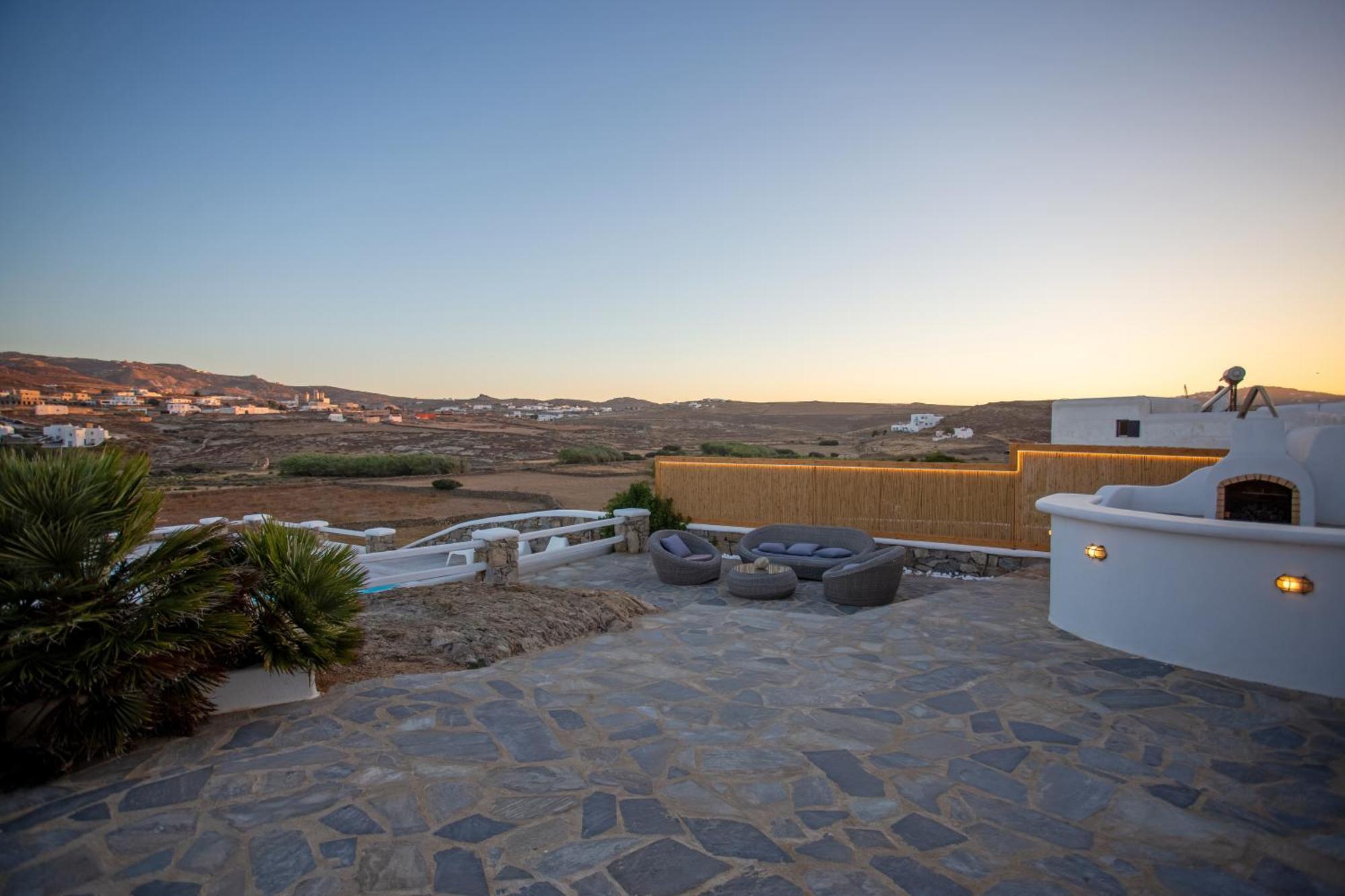 Surfland * Ftelia (Mykonos)