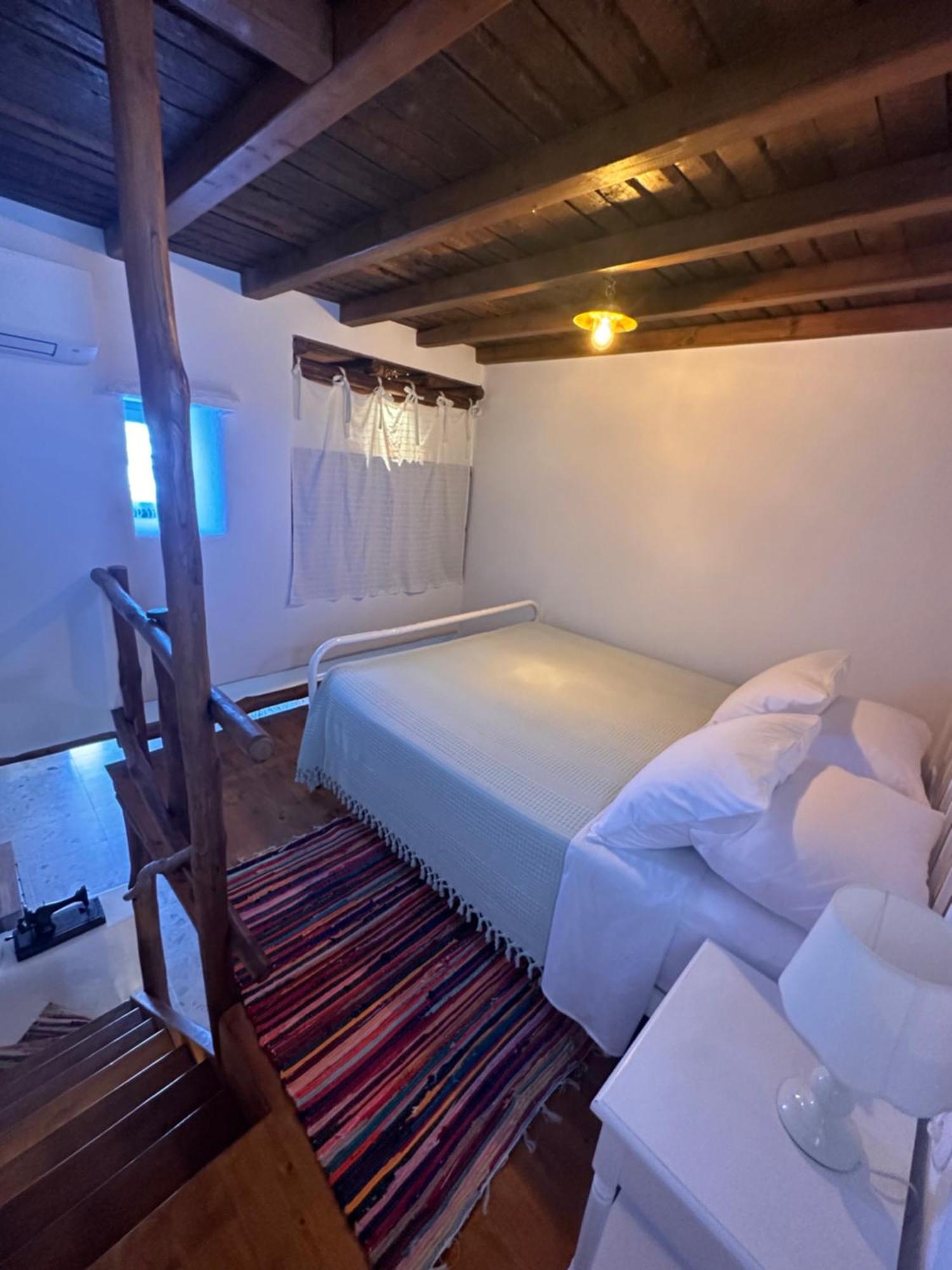 Bauernhof Rizes Mykonos - Folklore Farmstead *