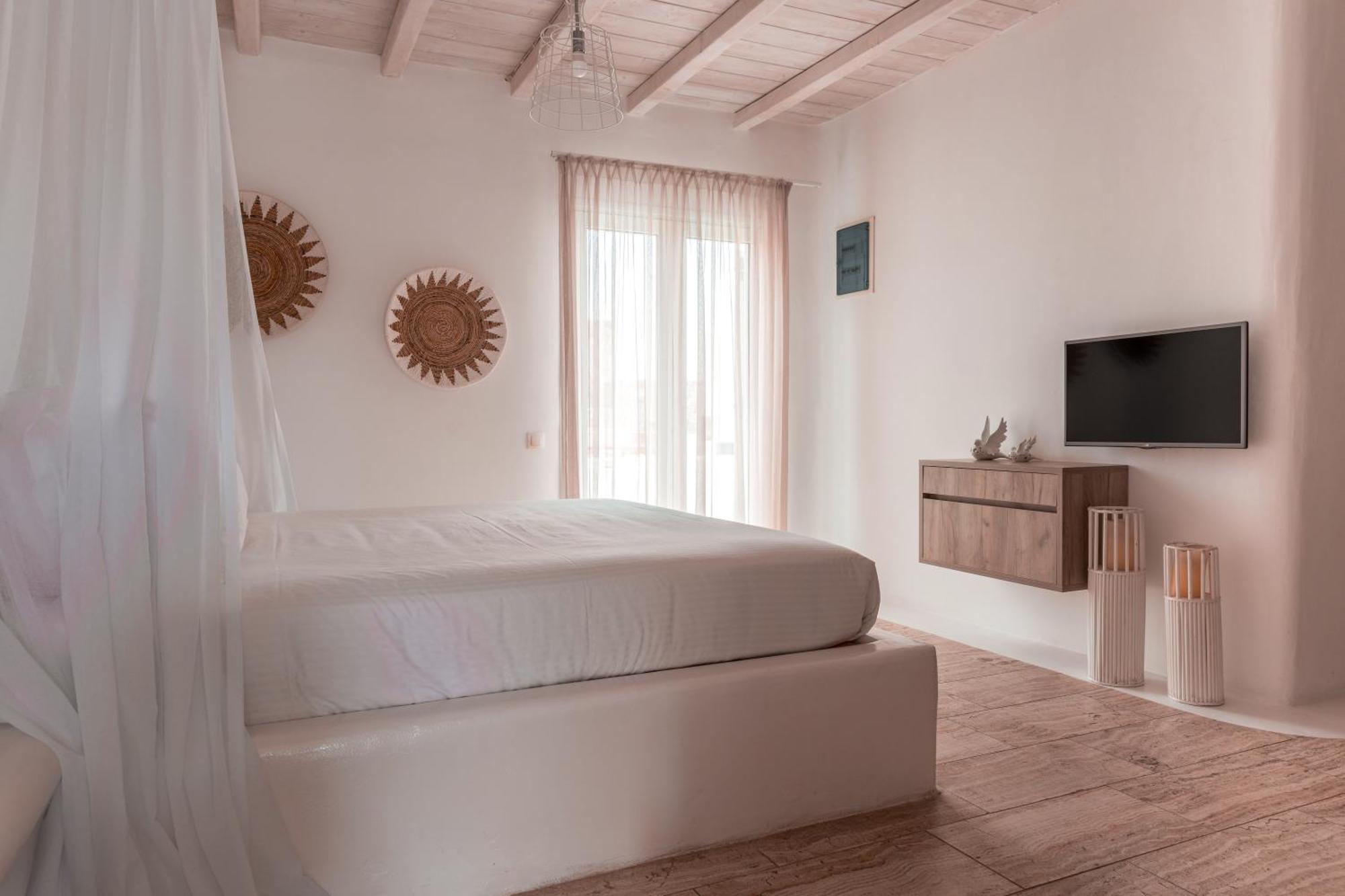 Senses Luxury &