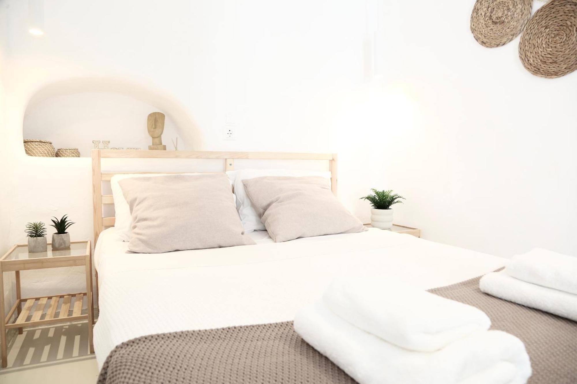 Whitelist In Apartment Mykonos Town