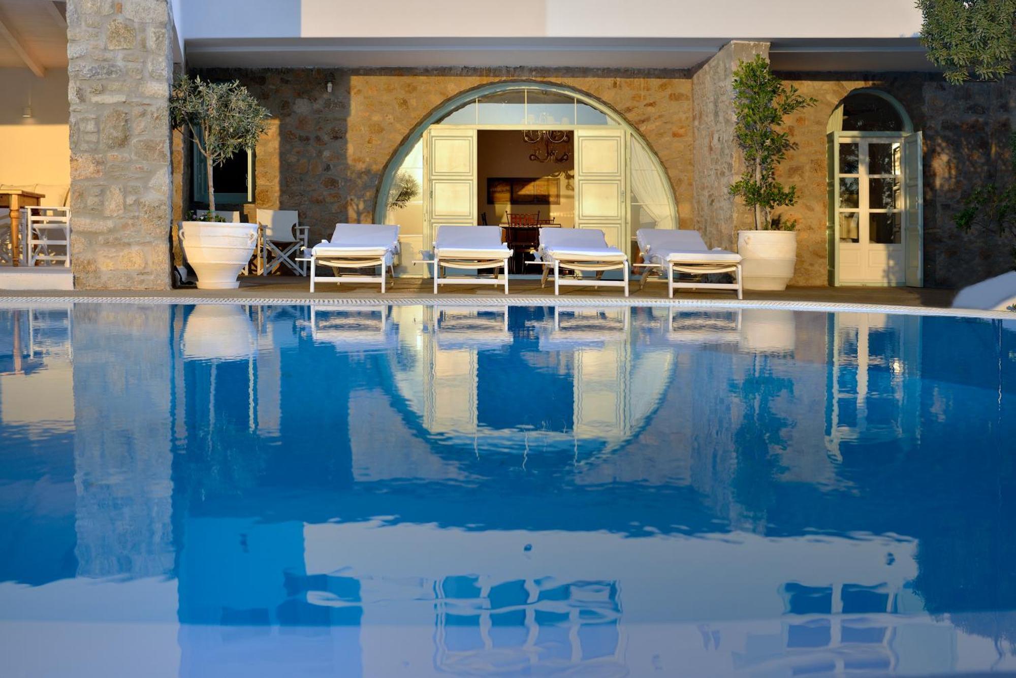 Resort Saint John & 5*