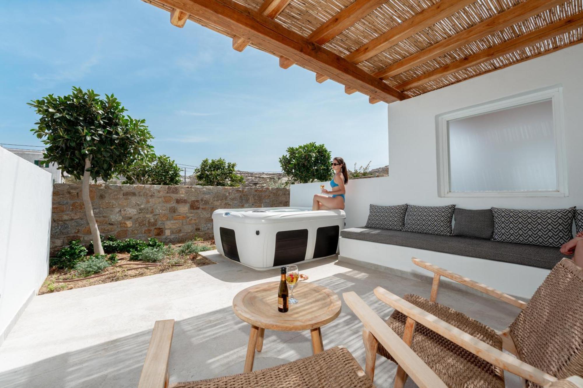Oliving Mykonos Luxury 4* Klouvas