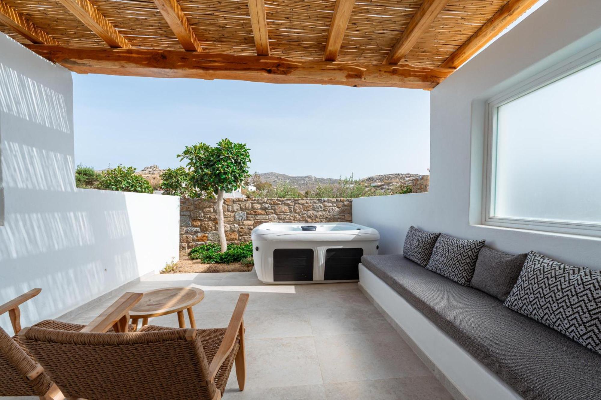 Oliving Mykonos Luxury Hotel 4*