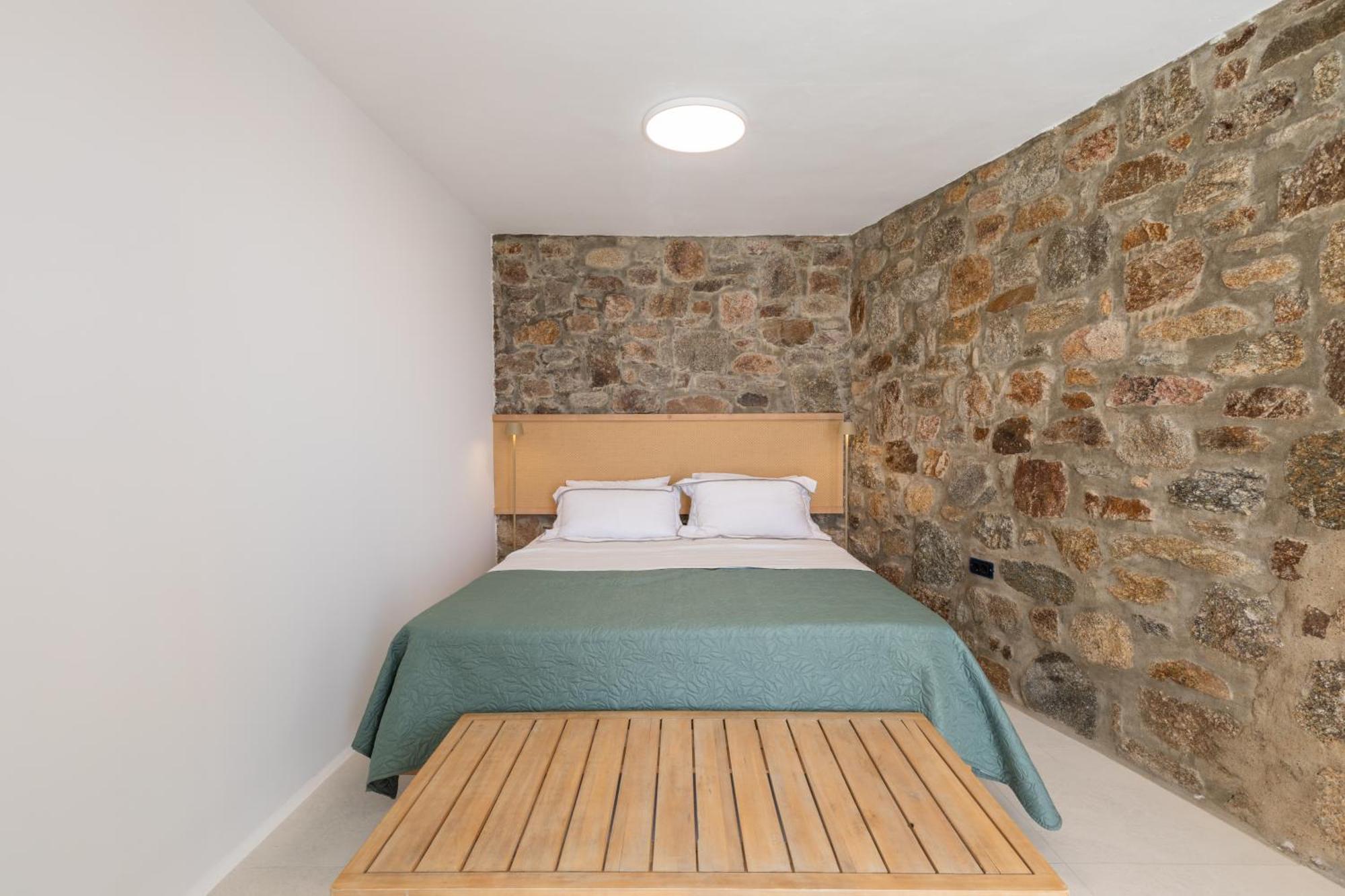 Villa Citadel Natural Stone *
