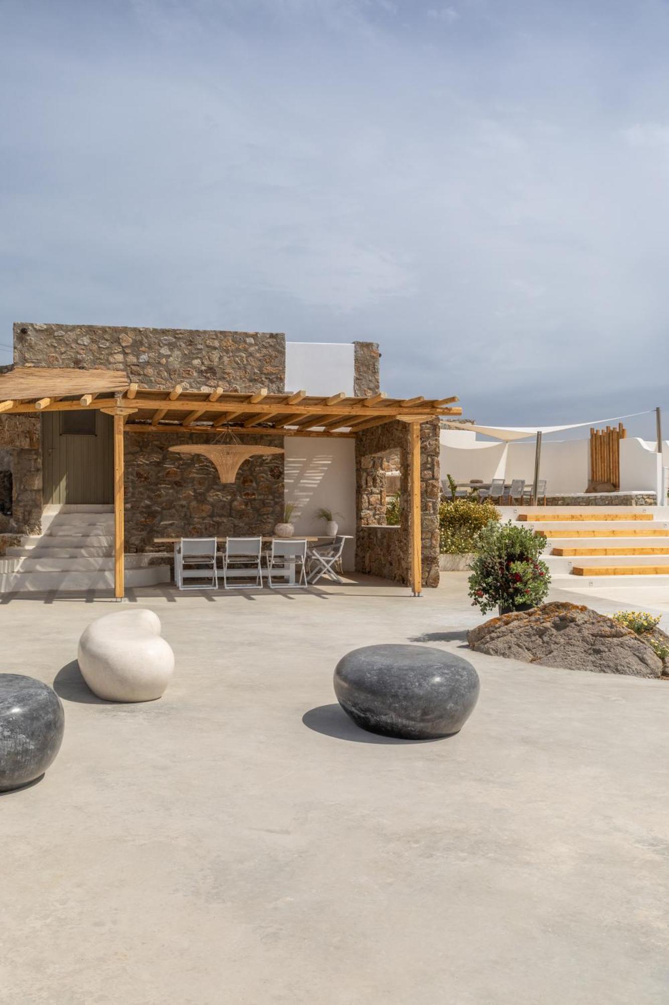 Citadel Natural Stone Villa *