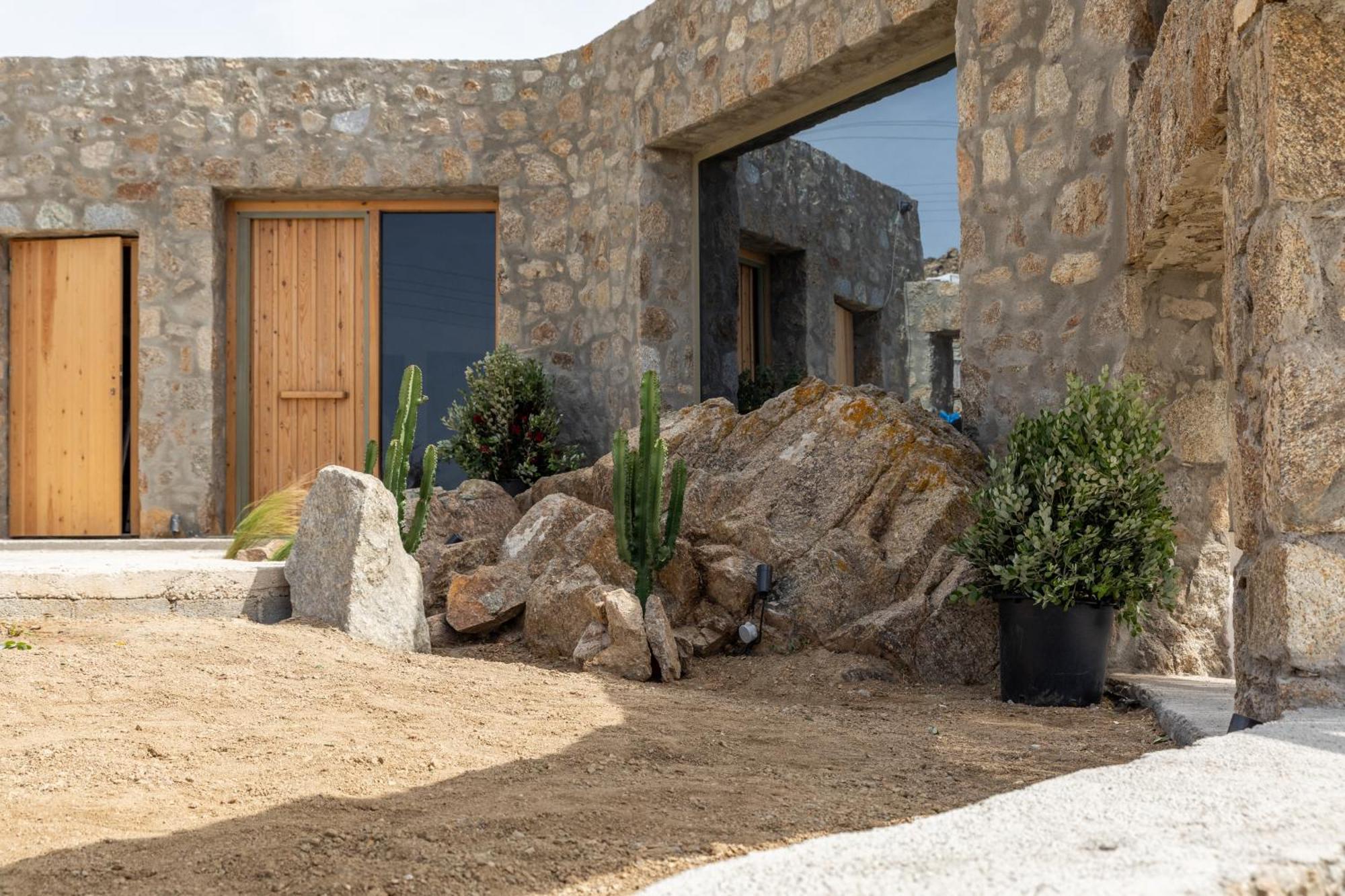 Citadel Natural Stone Villa *