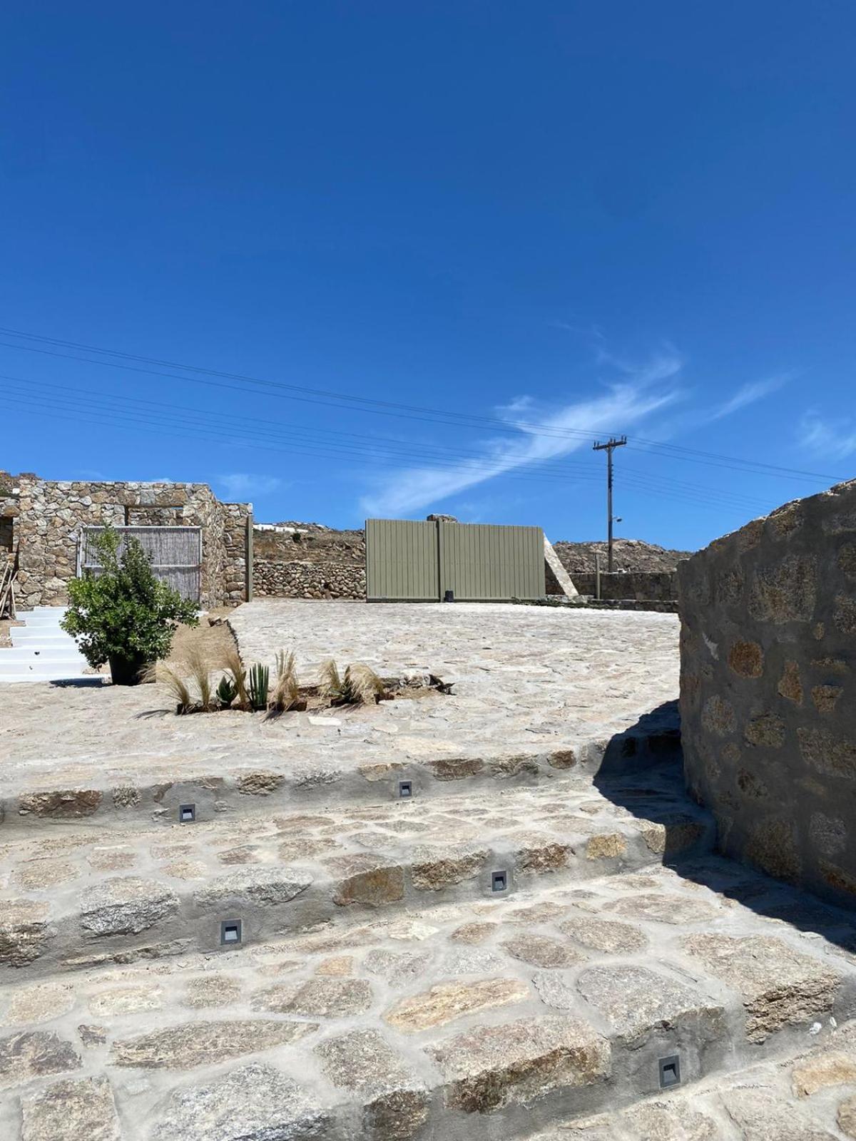 Citadel Natural Stone Villa *