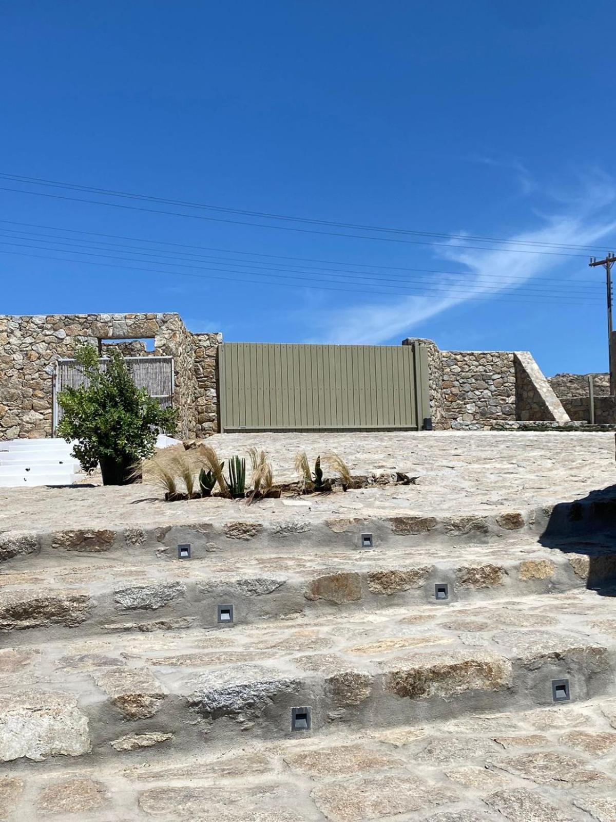 Citadel Natural Stone Villa *