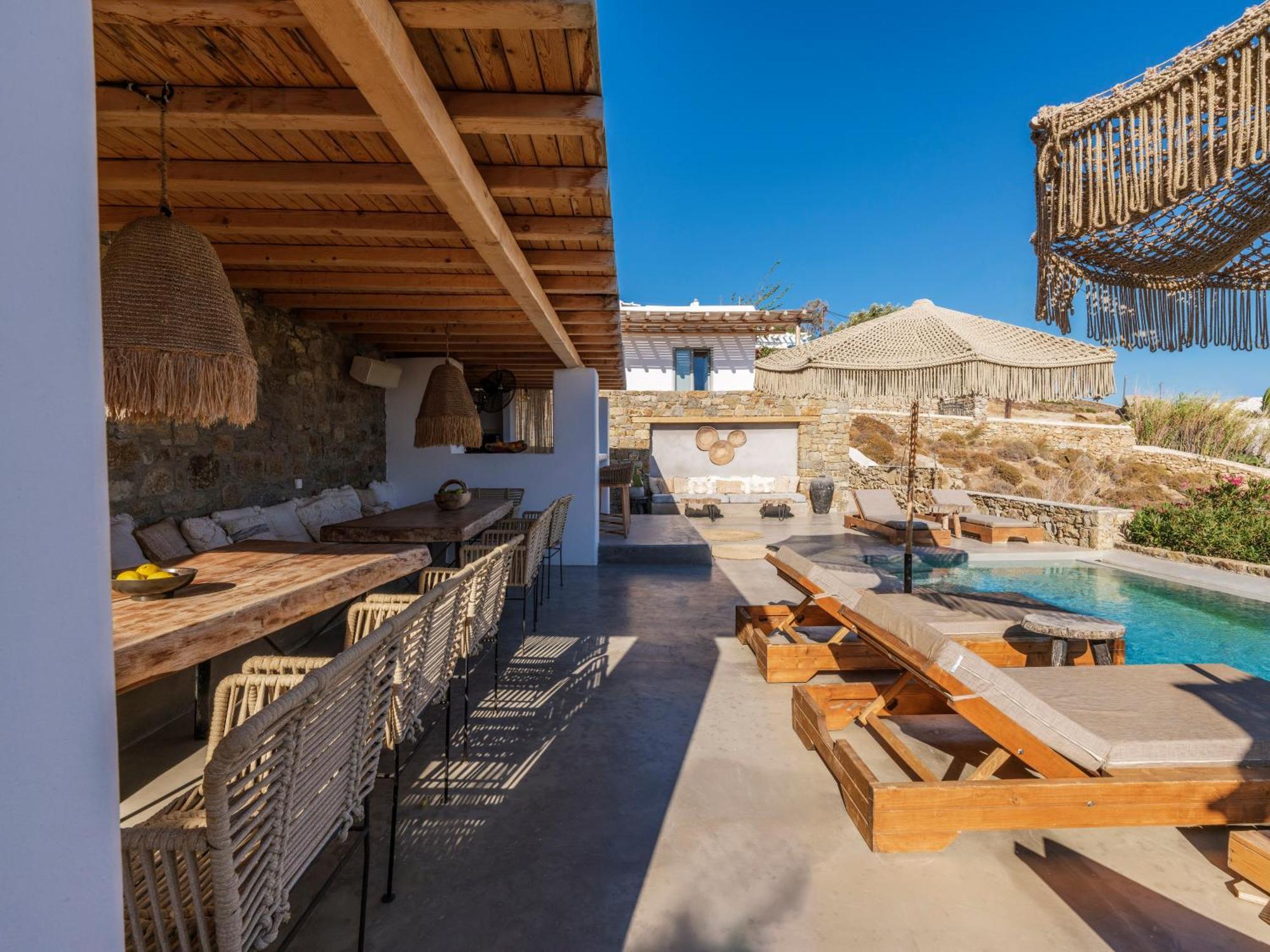 Trinity Mykonos - Beachfront Hotel