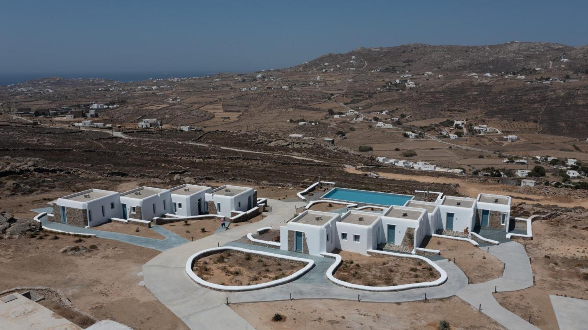 Thronos Apartment *