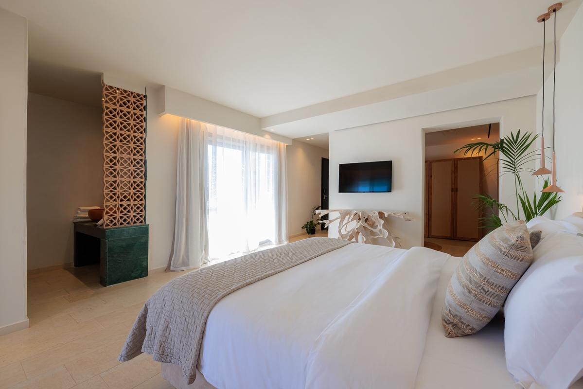 Asty Mykonos & 5*