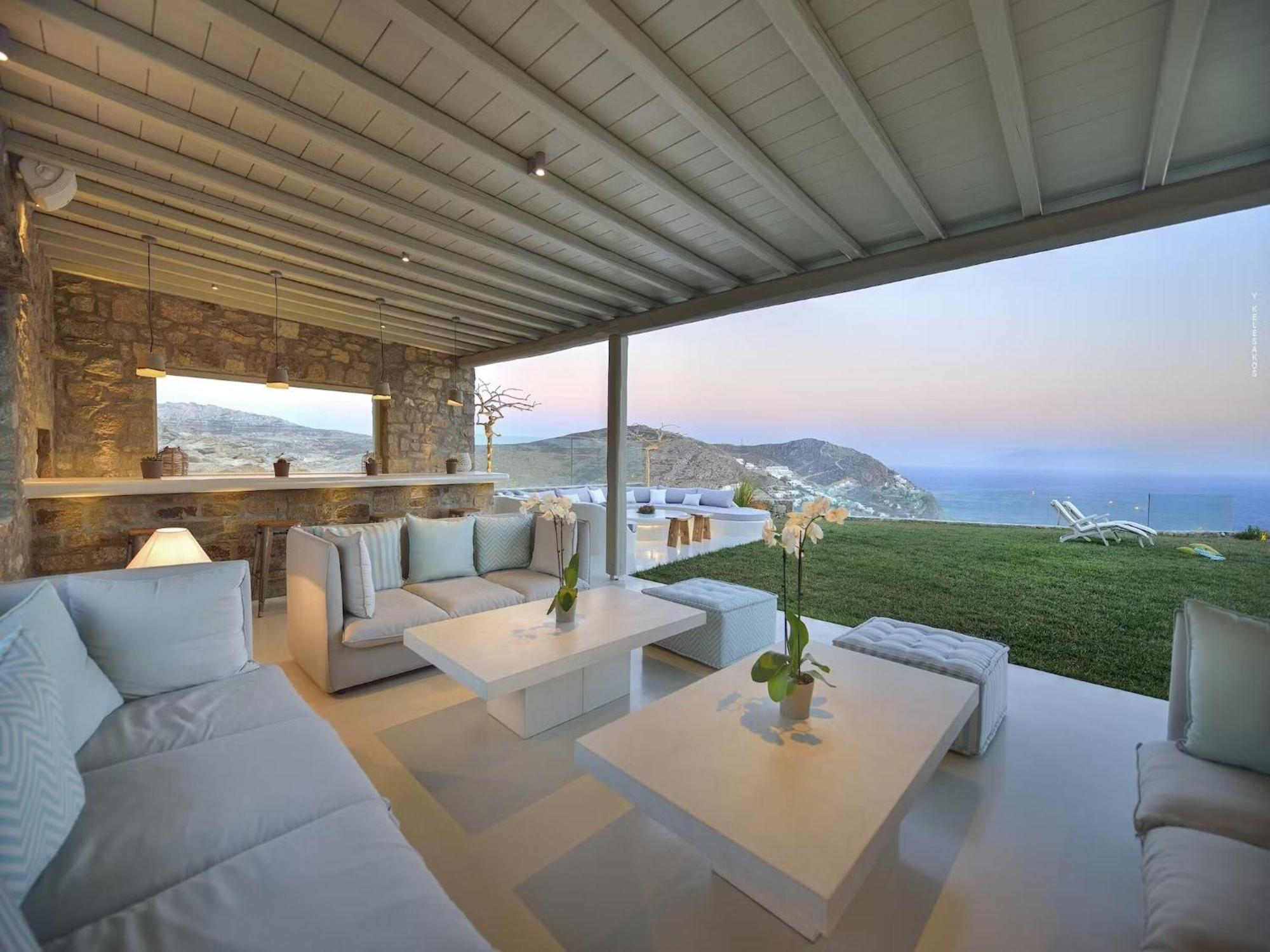 Coastal Retreat With Wellness Ftelia (Mykonos)