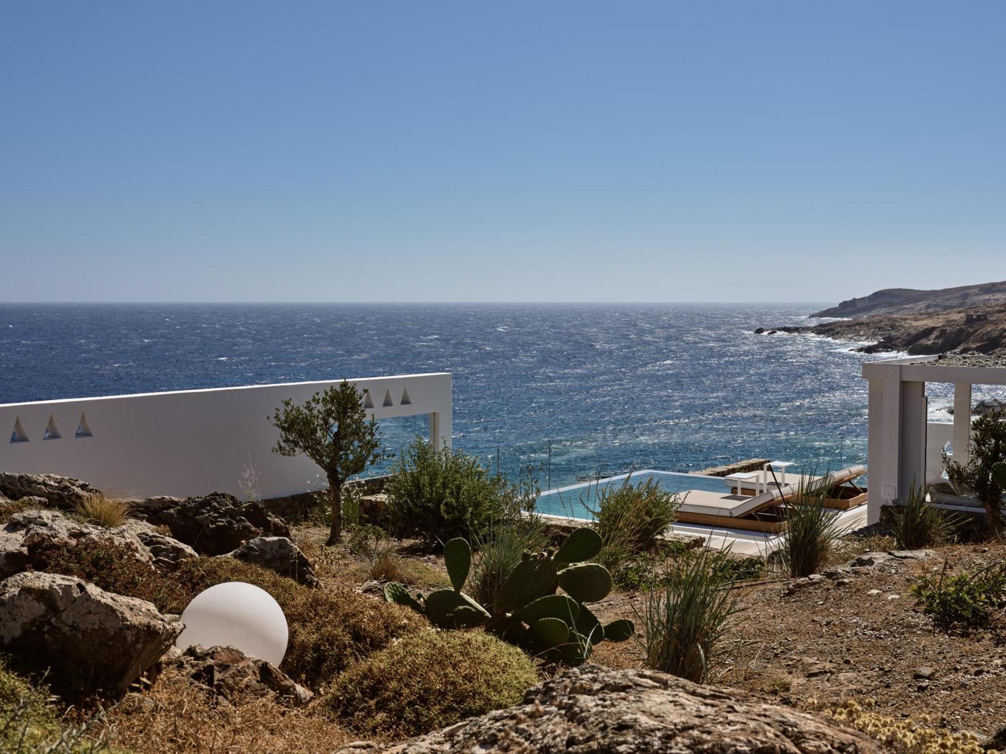 Semeli Coast Mykonos Curio Collection By Hilton 5* Merchia Beach