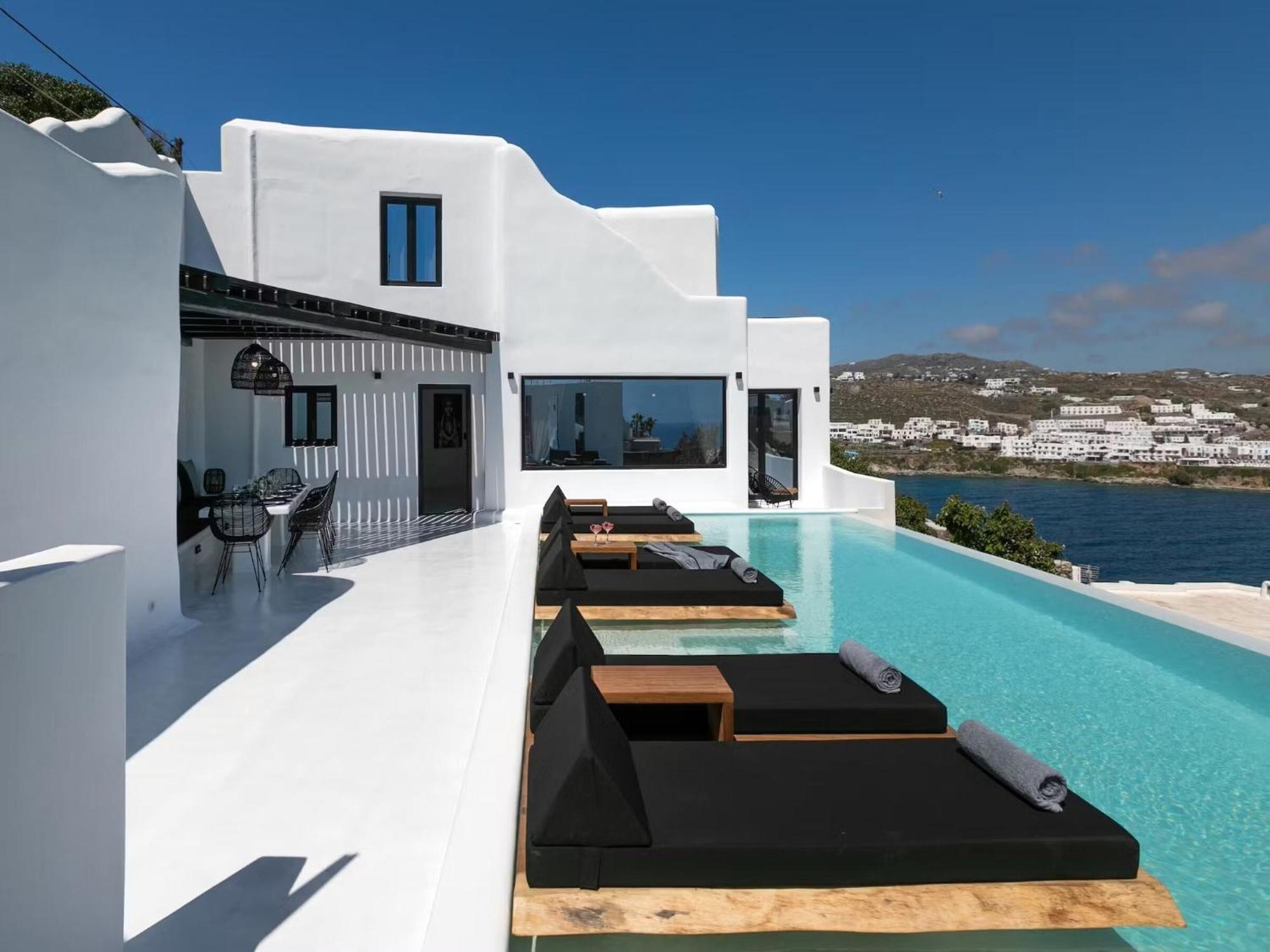Villa With Aegean Sea Views *