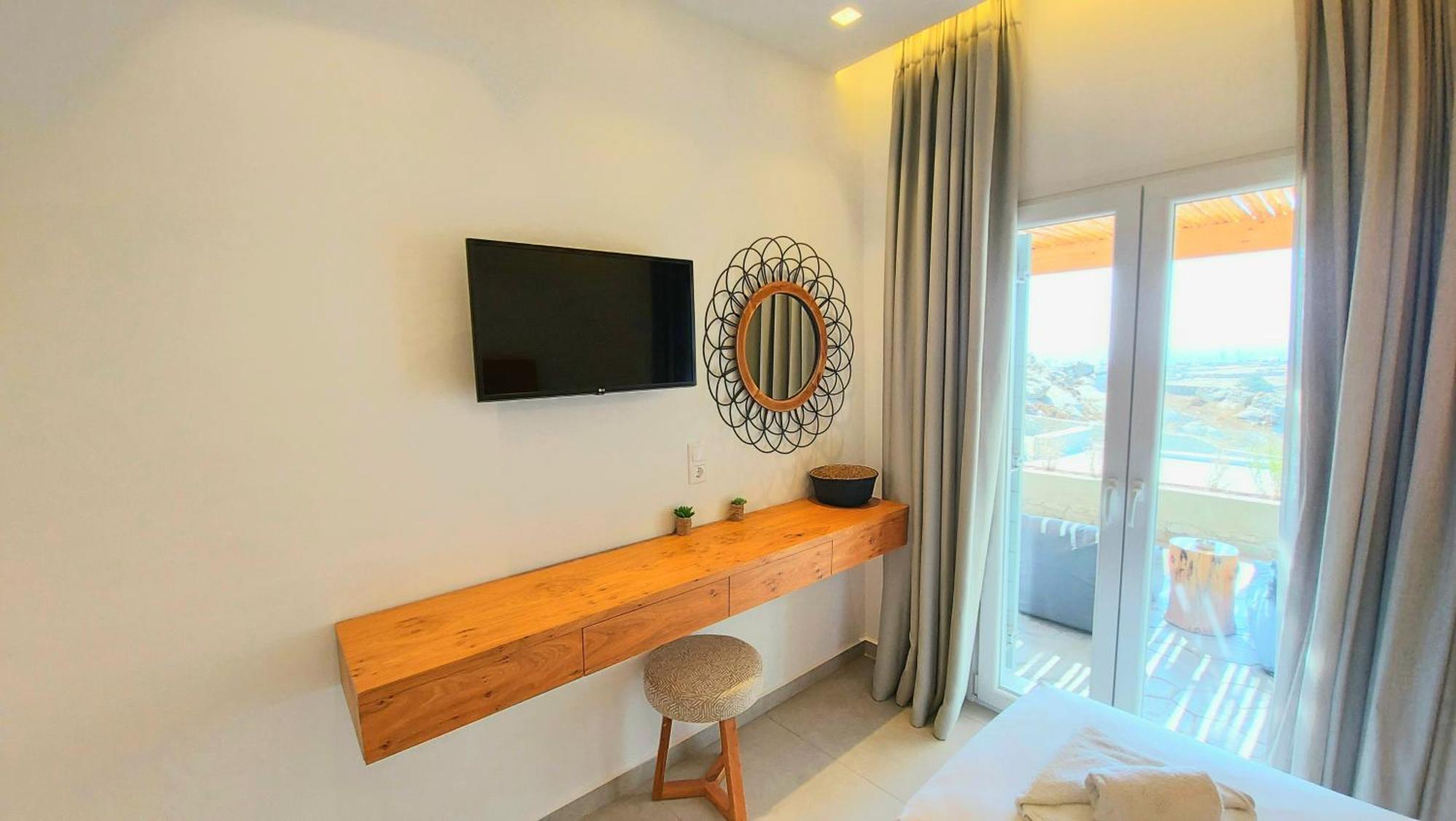 Evi & Apartment *