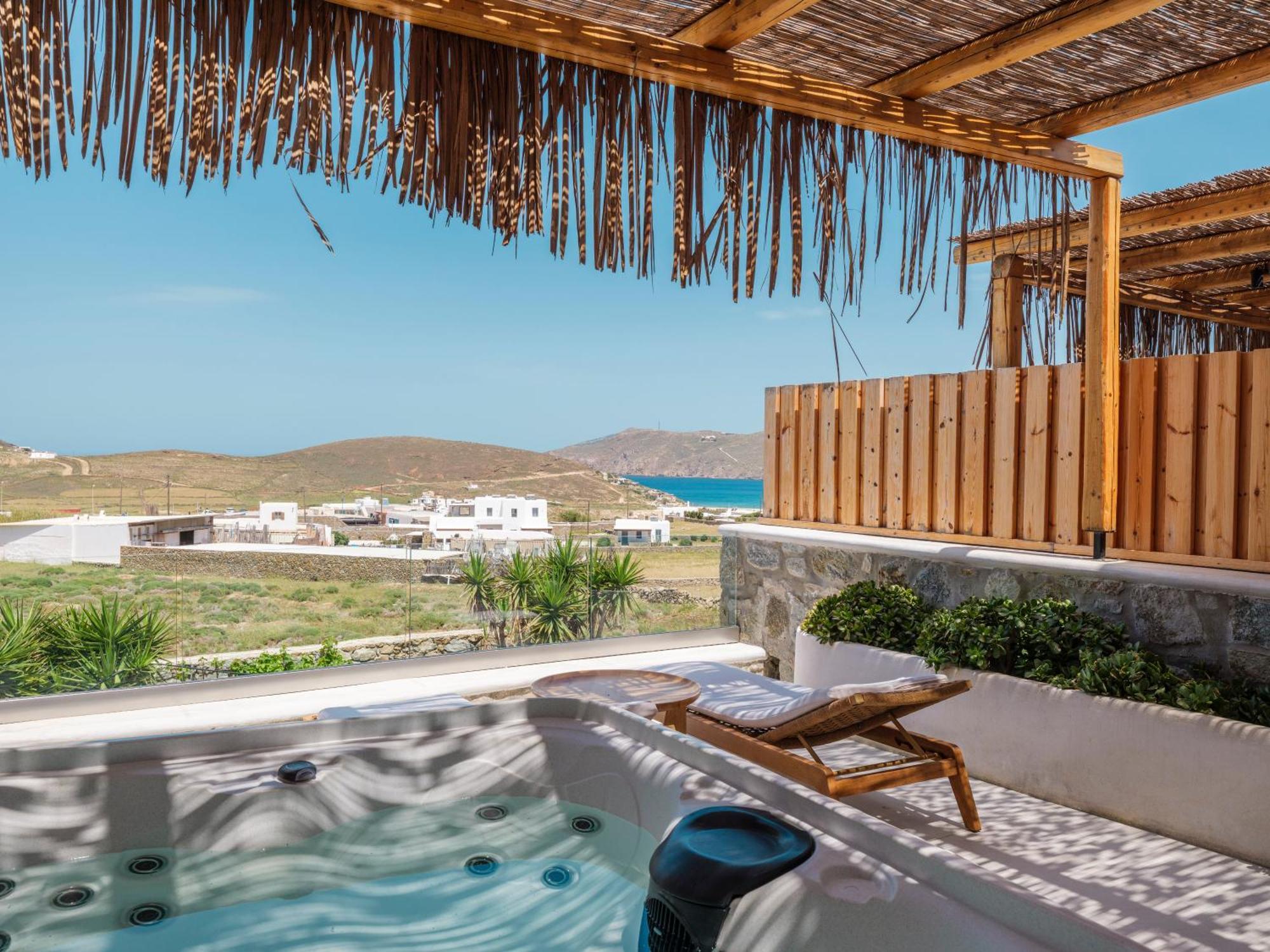 Bay Boutique 4* Ftelia (Mykonos)