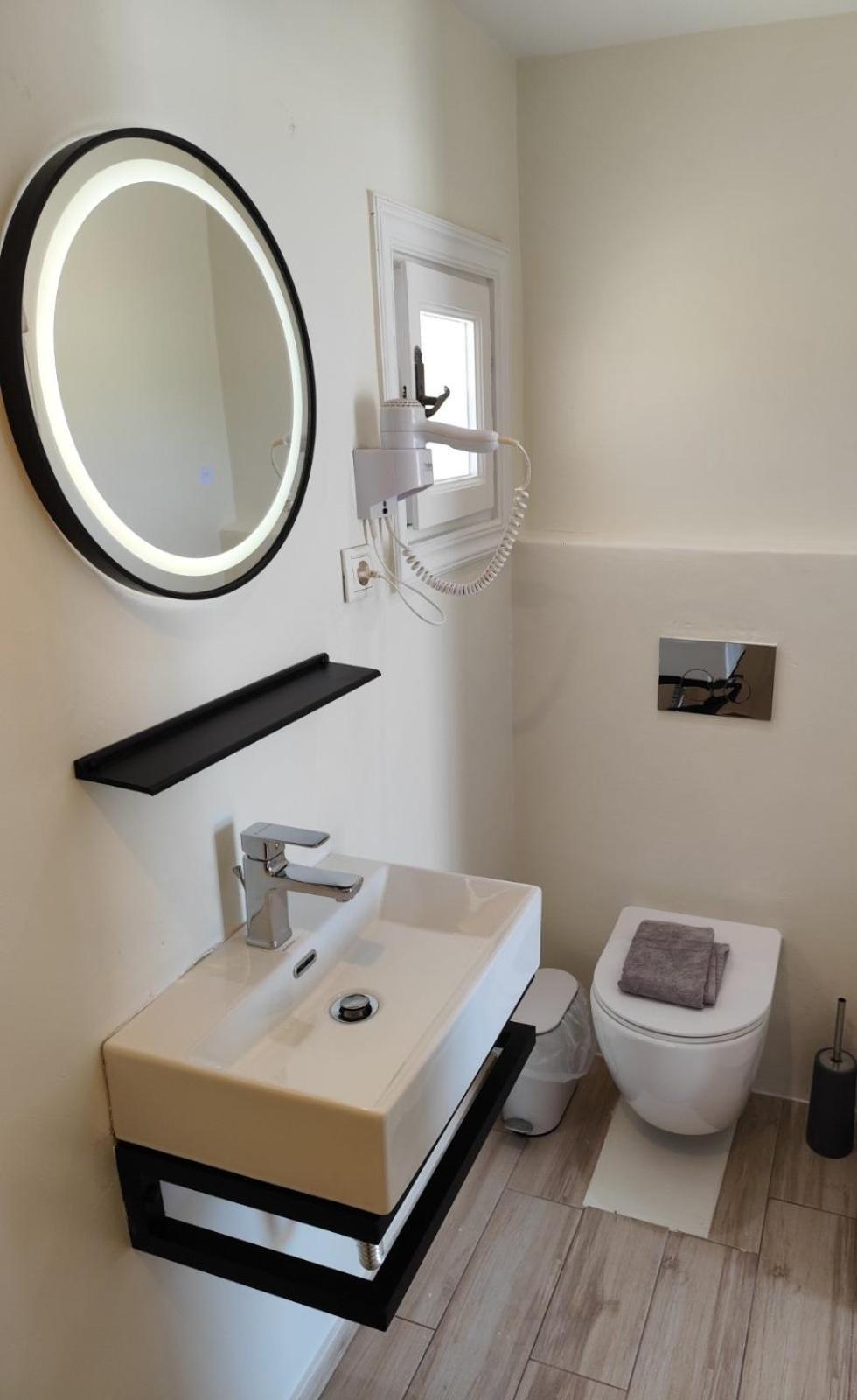 Nikos Hostel Mykonos Town