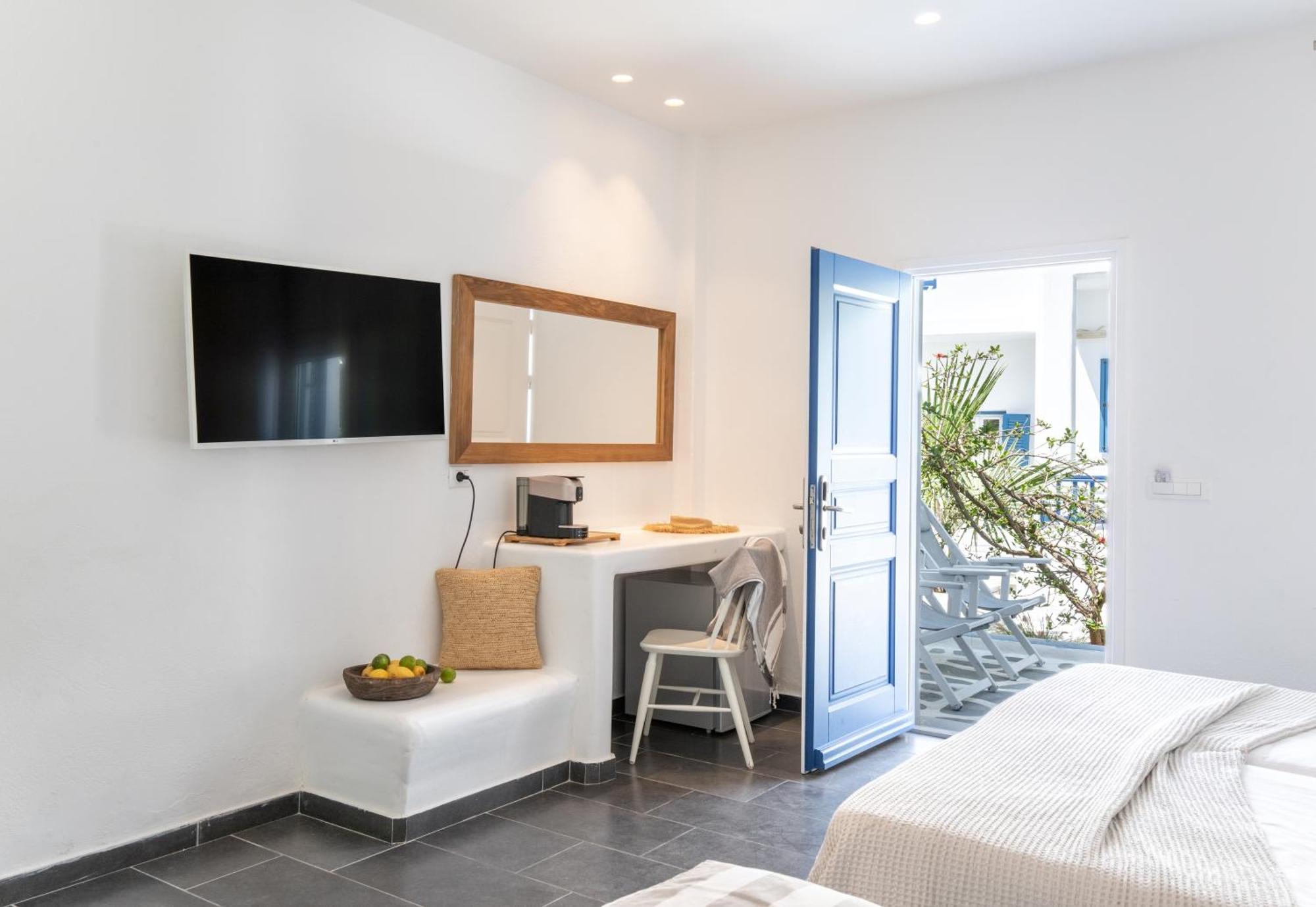Acrogiali Beachfront Mykonos 4* Platys Gialos (Mykonos)