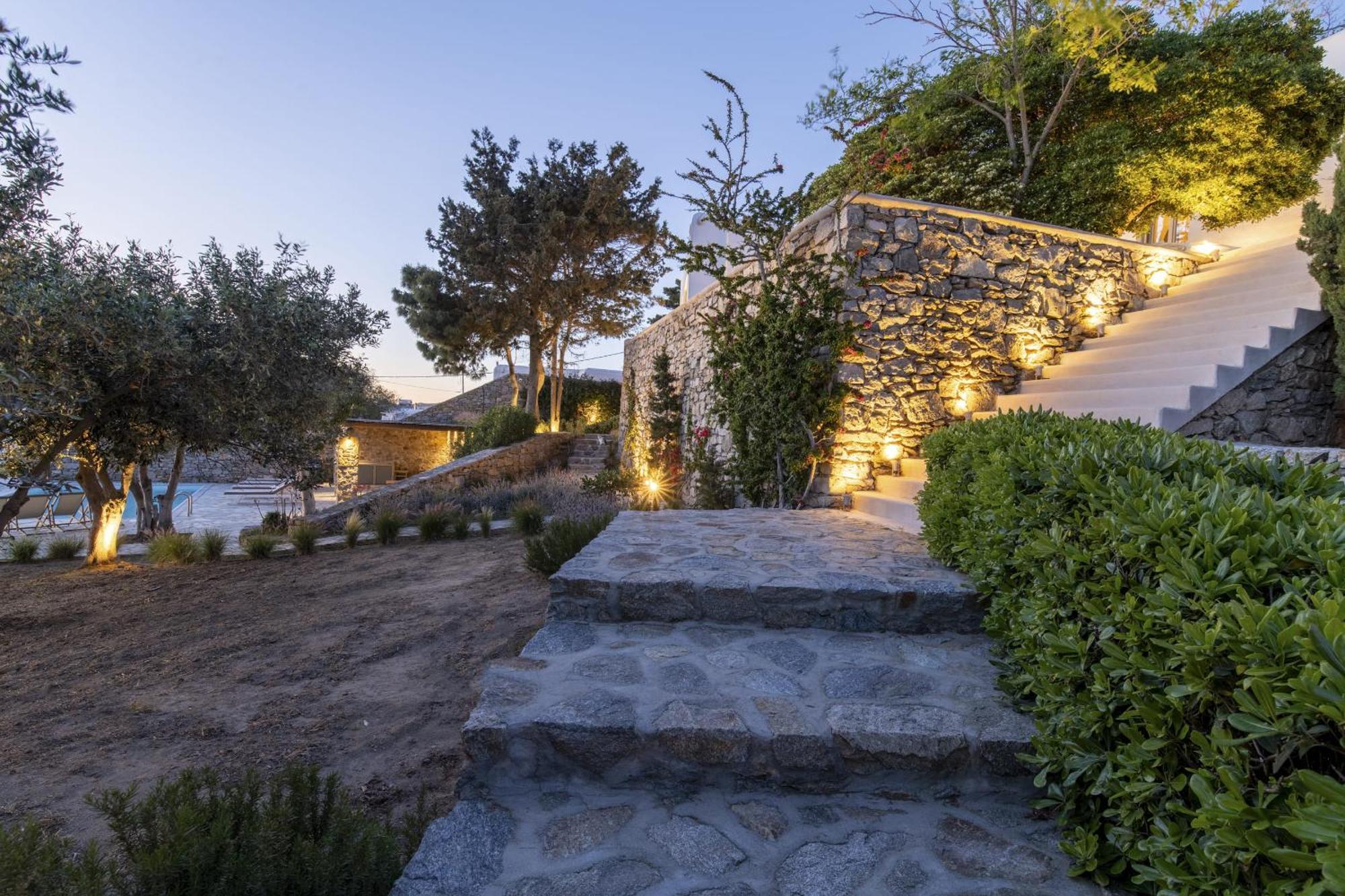 Villa Thalia - 4 Bdrm - In 200m - Mg *