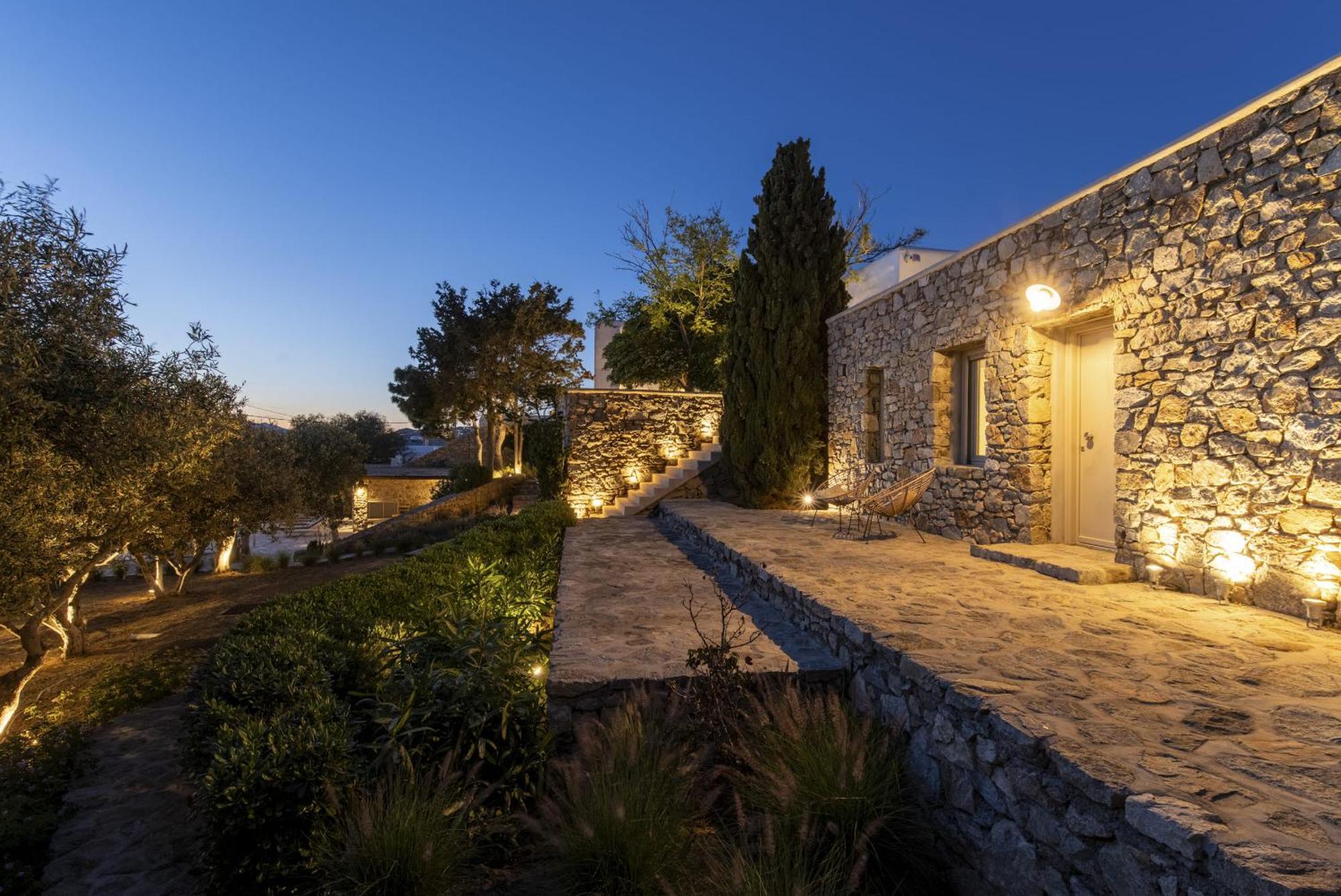 Thalia - 4 Bdrm - In 200m - Mg