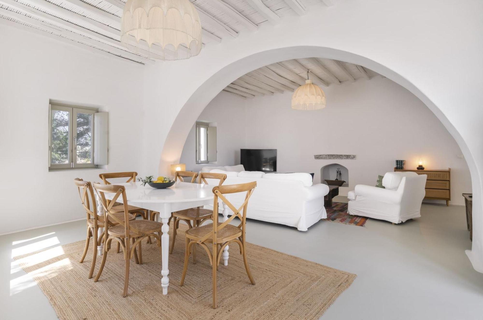 Thalia - 4 Bdrm - In 200m - Mg
