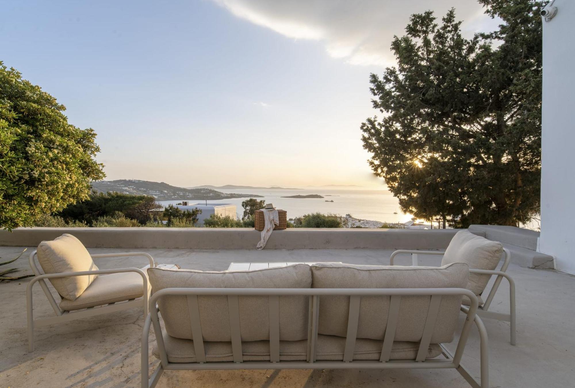 Villa Thalia - 4 Bdrm - In 200m - Mg