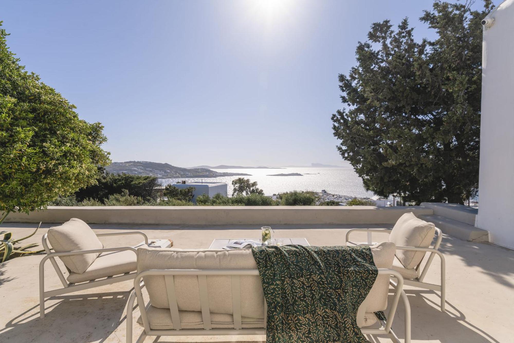 Thalia - 4 Bdrm - In 200m - Mg