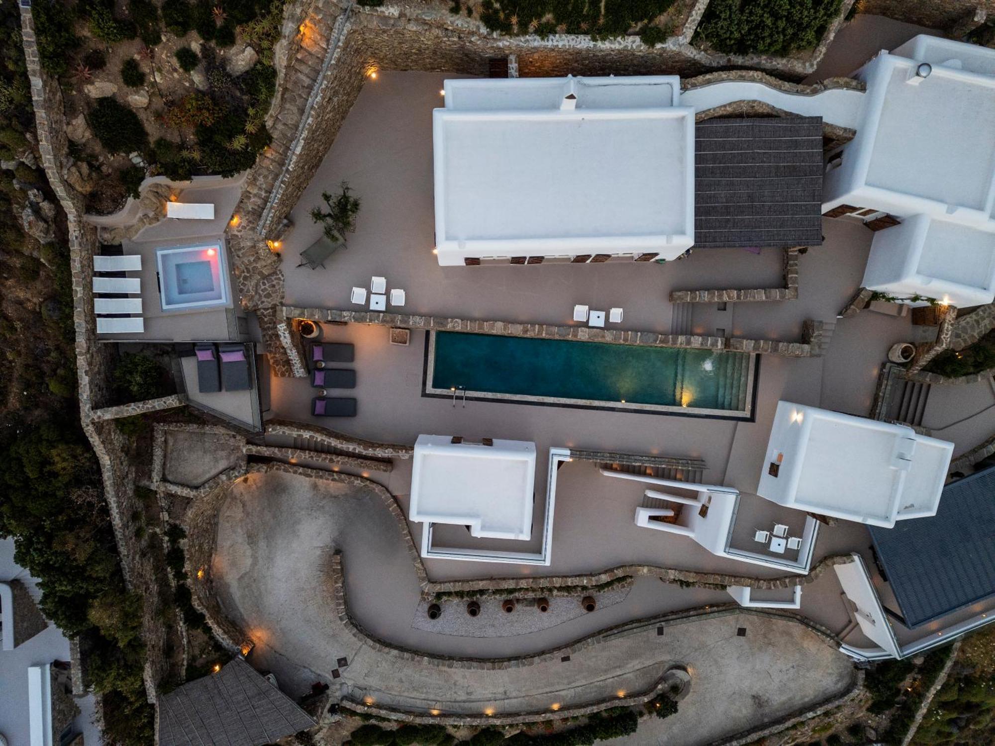 Levi's By Ethos Hospitality - Tennis Court