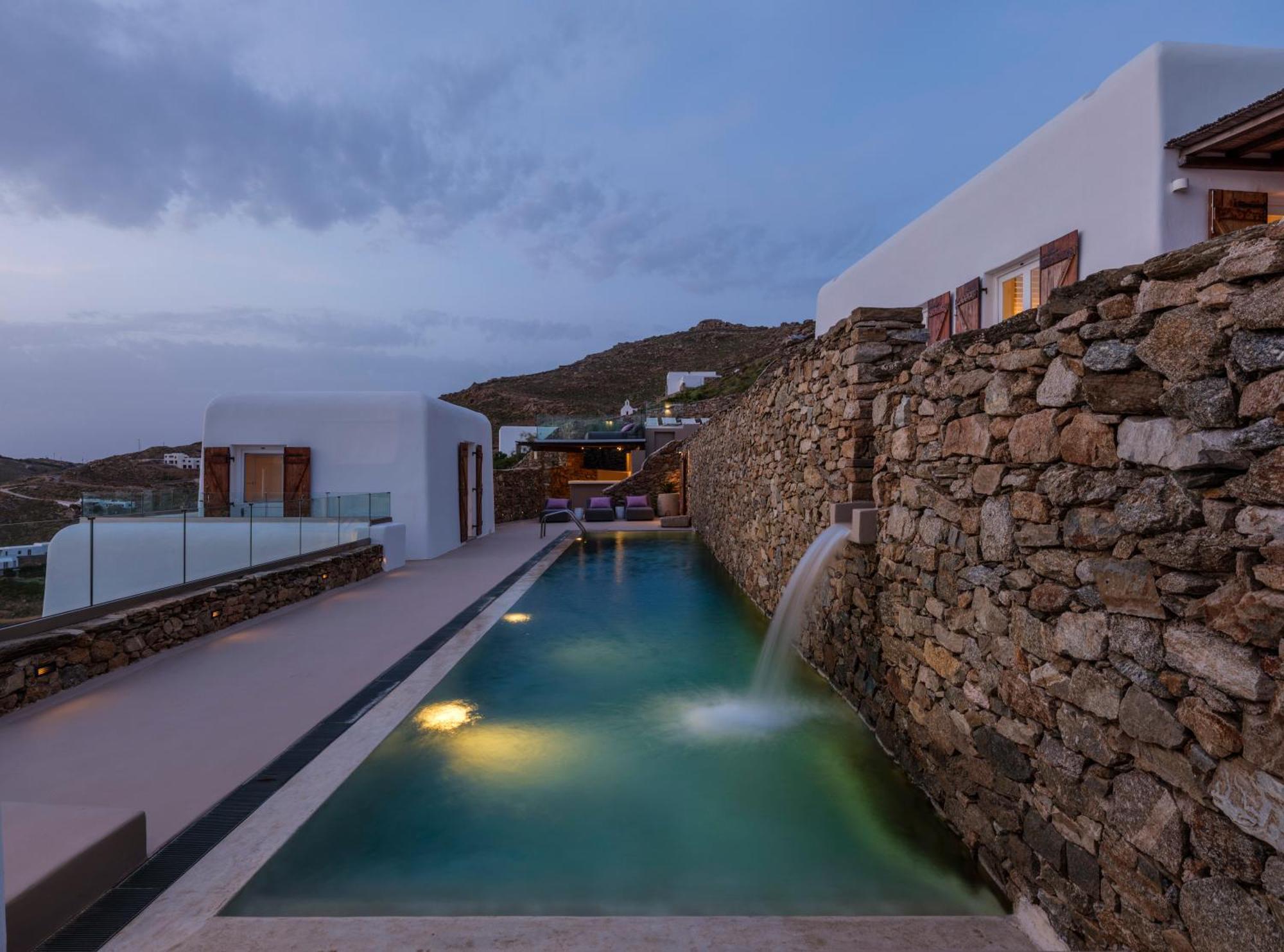 Levi's By Ethos Hospitality - Tennis Court * Panormos (Mykonos)
