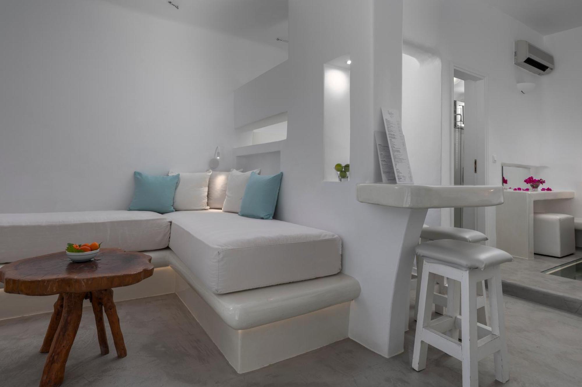 Flaskos Luxury Suites 4* Agios Stefanos (Mykonos)